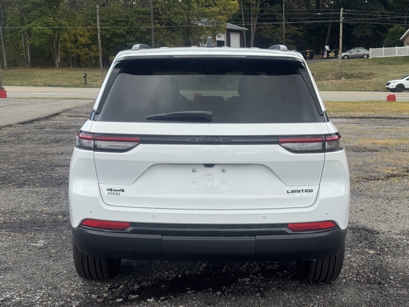 2025 Jeep Grand Cherokee Limited photo 4