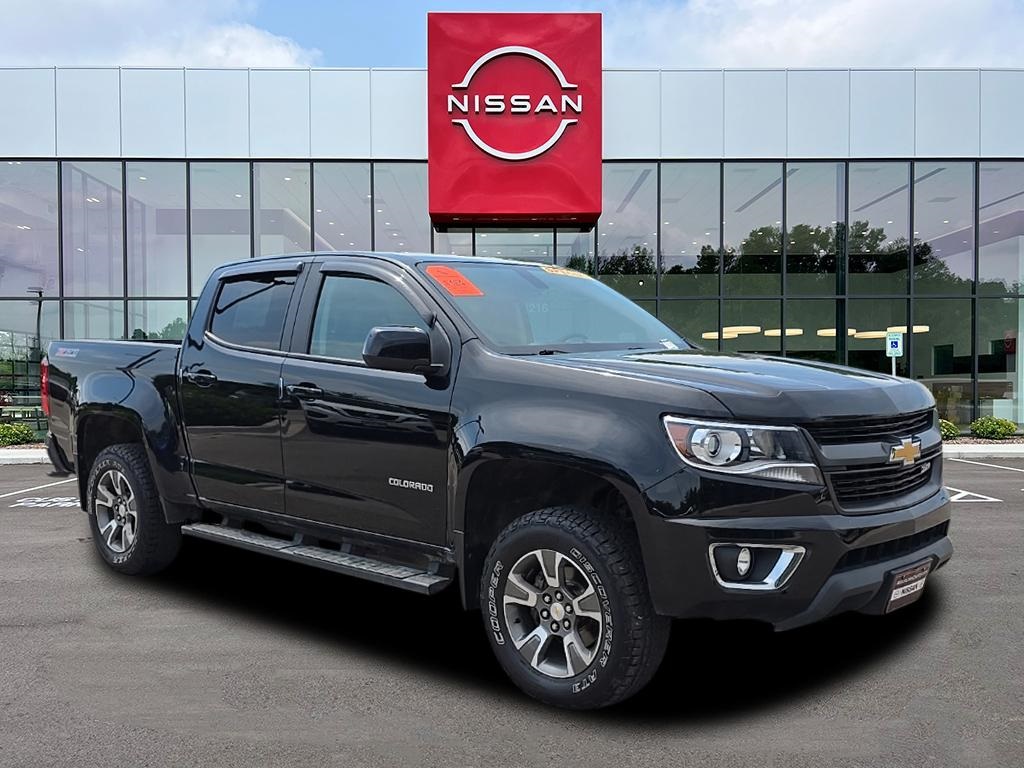 2020 Chevrolet Colorado Z71 photo 2