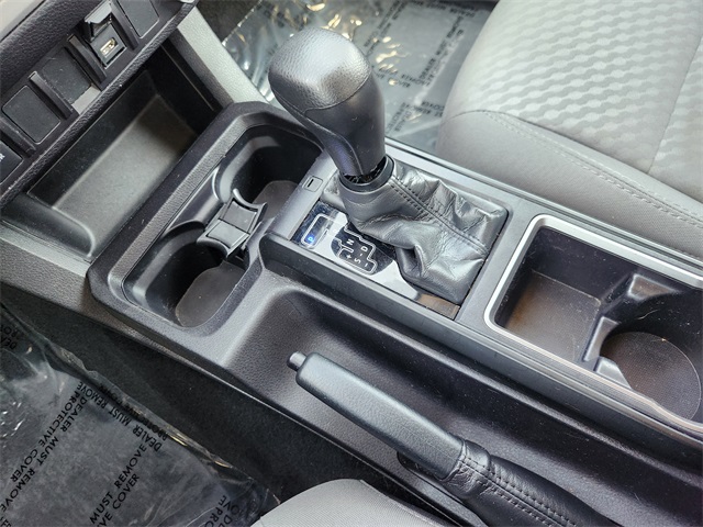 2022 Toyota Tacoma SR photo 17