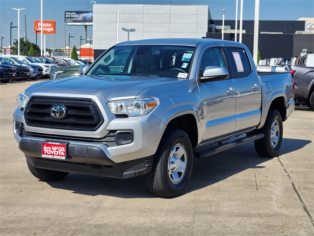 2022 Toyota Tacoma SR photo 3