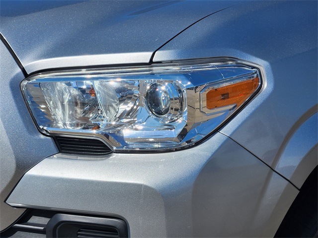 2022 Toyota Tacoma SR photo 9