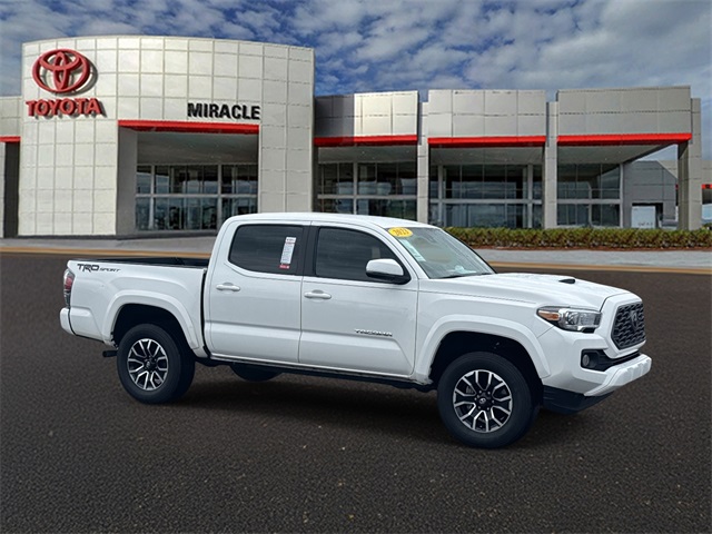 2023 Toyota Tacoma TRD Sport's photo