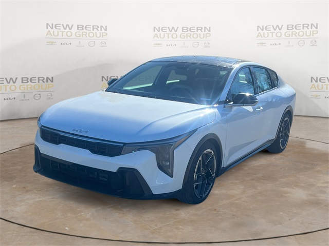 2025 Kia K4 GT-Line's photo