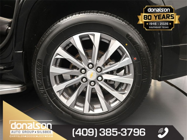 used 2022 Chevrolet Traverse car, priced at $23,771