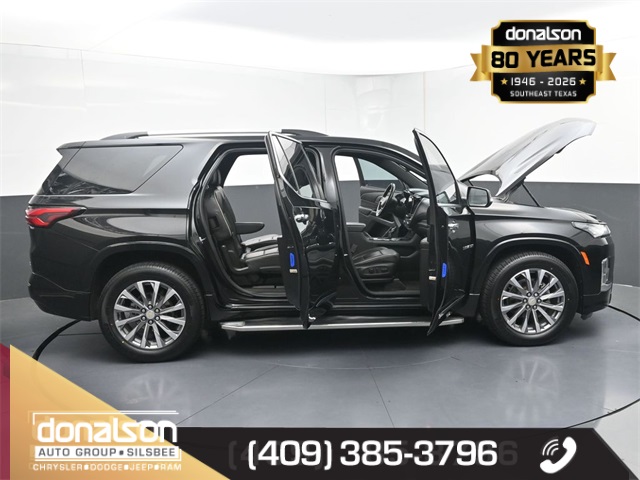 used 2022 Chevrolet Traverse car, priced at $23,771