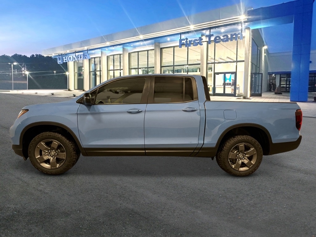 2025 Honda Ridgeline TrailSport 4D Crew Cab AWD 2