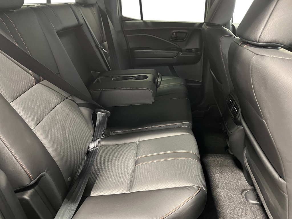 2025 Honda Ridgeline TrailSport 4D Crew Cab AWD 25