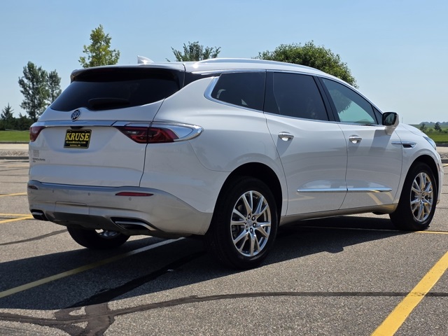 2023 Buick Enclave Premium