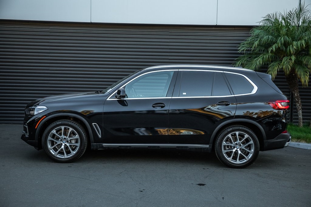 2021 BMW X5 40i's photo