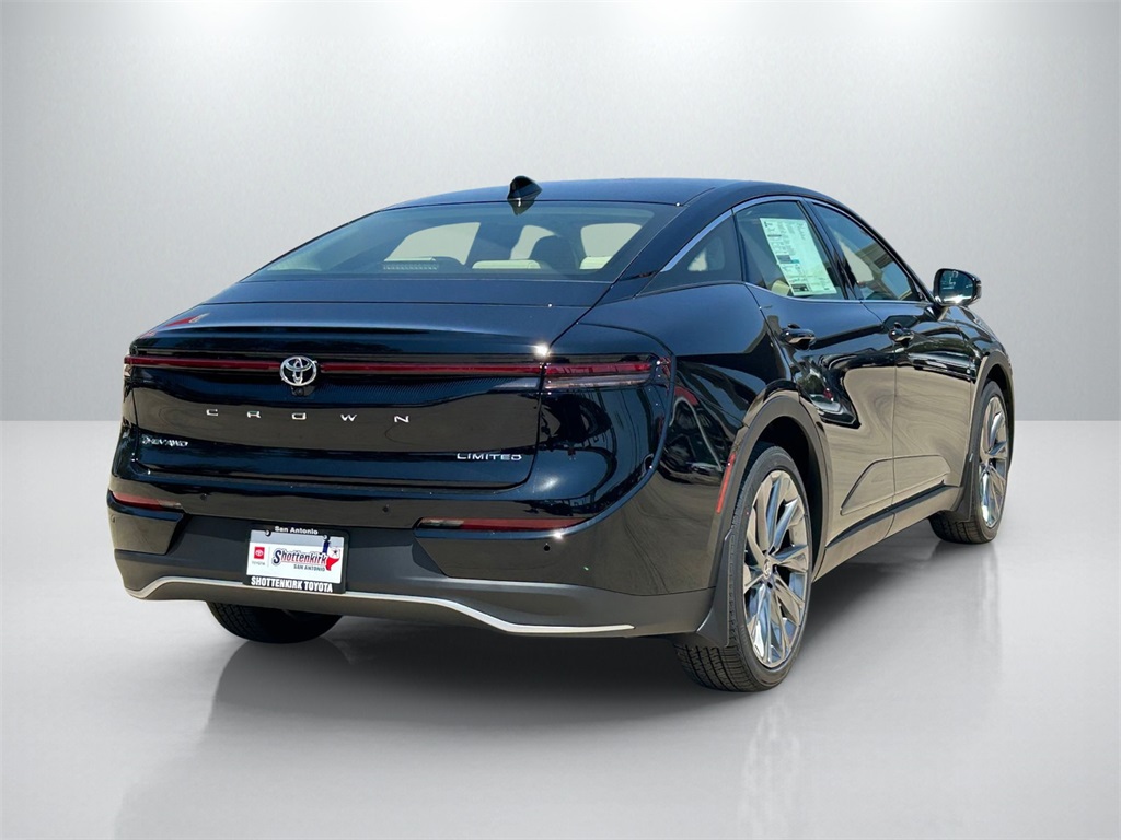 2026 Toyota Crown Limited photo 5