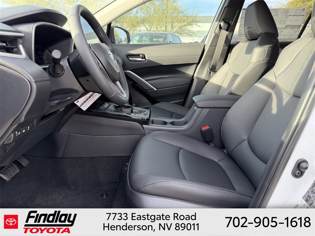 2026 Toyota Corolla Cross XLE photo 2