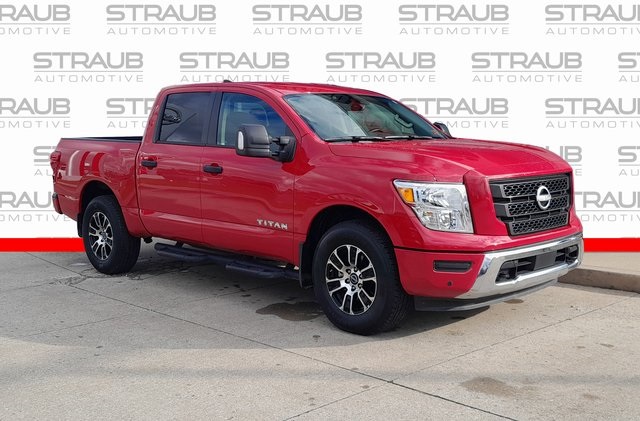 2024 Nissan Titan SV's photo