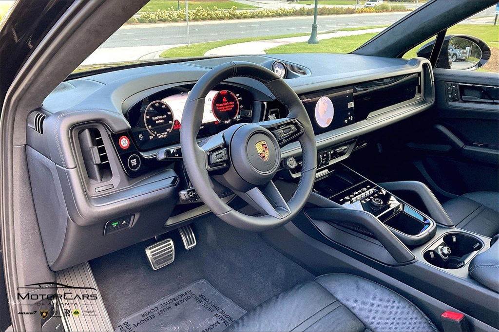 2025 Porsche Cayenne GTS AWD SUV