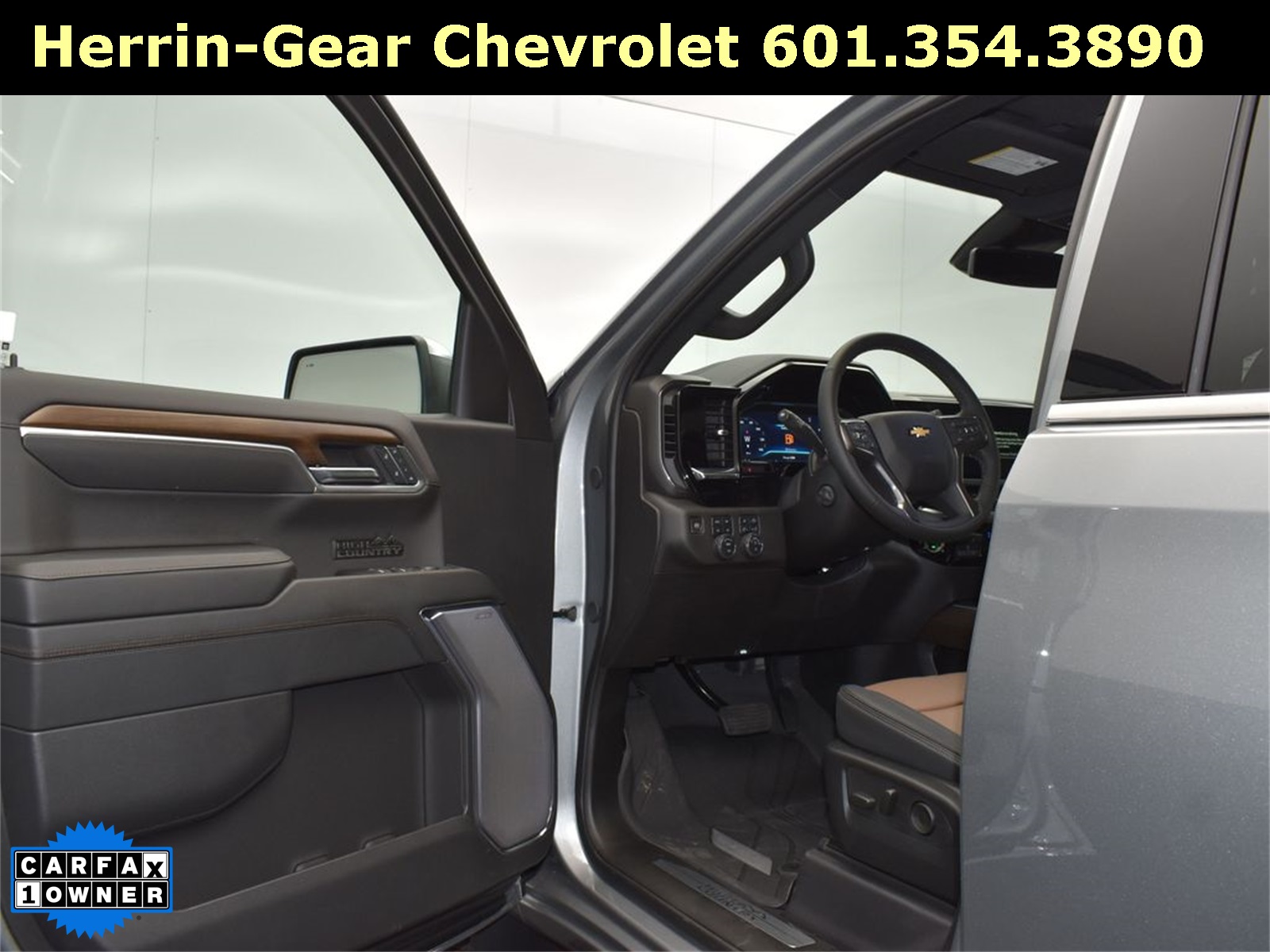 2024 Chevrolet Silverado 1500 High Country photo 11