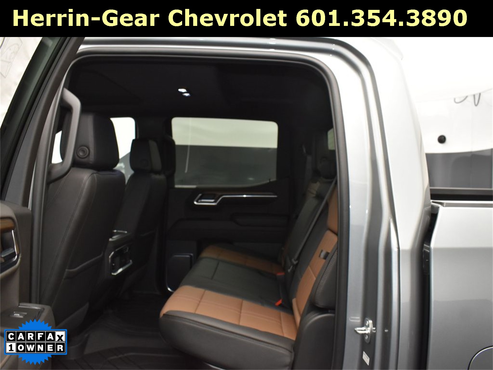 2024 Chevrolet Silverado 1500 High Country photo 16