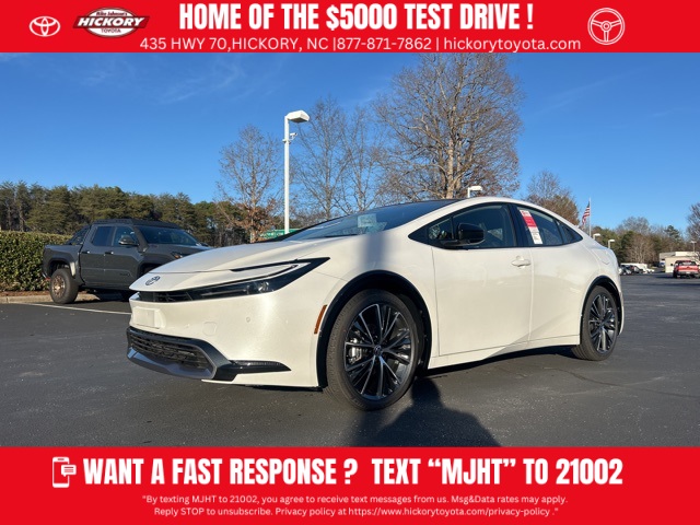 2026 Toyota Prius XLE's photo