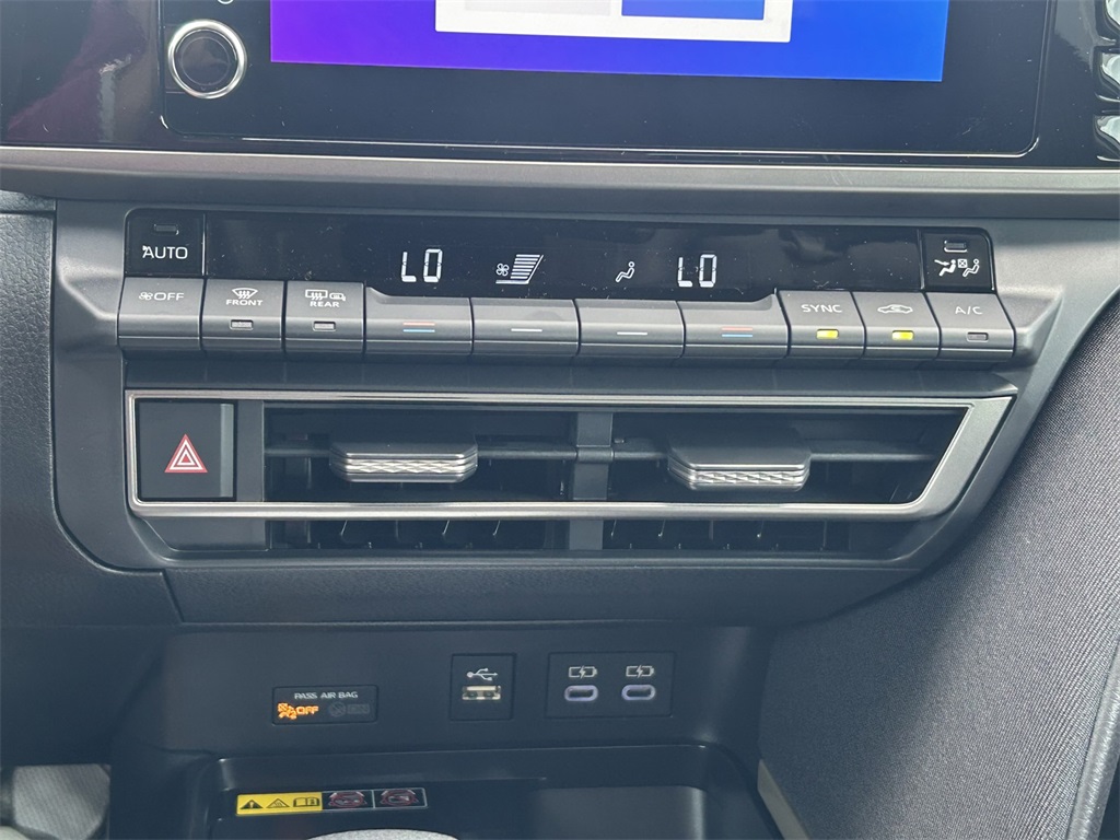 New 2025 Toyota Camry Sedan