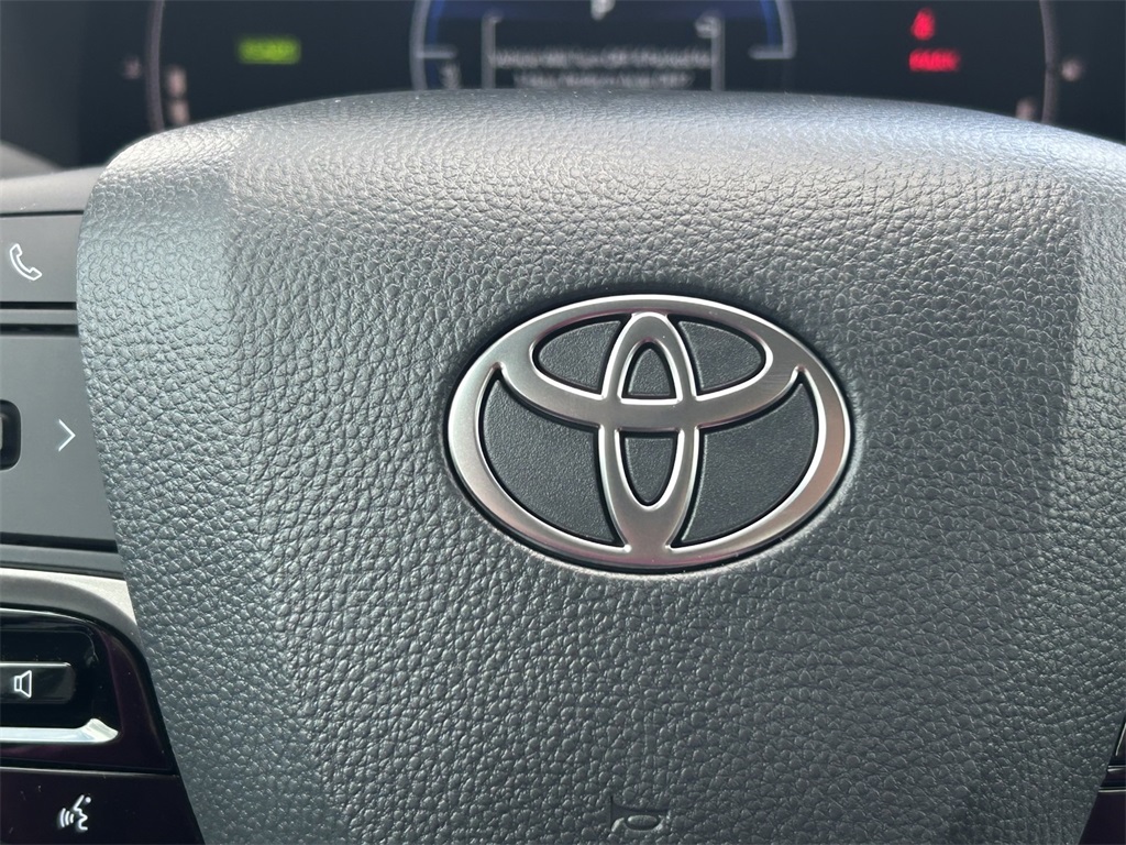 New 2025 Toyota Camry Sedan