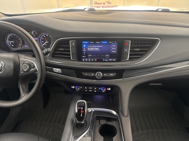 2020 White Frost Tricoat Buick Enclave Essence FWD SUV