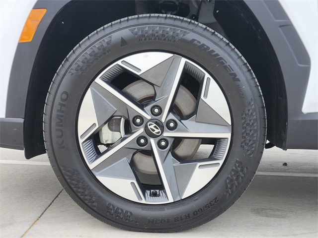 2025 White Pearl Hyundai Tucson SEL AWD SUV