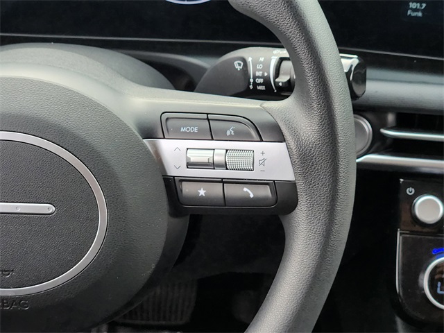2025 White Pearl Hyundai Tucson SEL AWD SUV