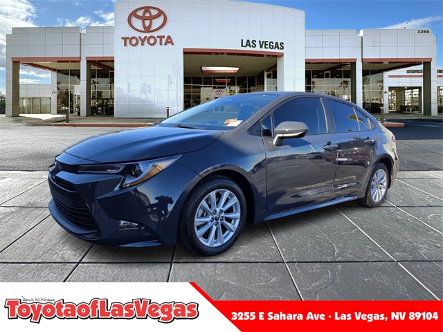 2024 Toyota Corolla LE's photo