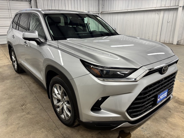 New 2025 Toyota Crown Signia XLE 4D Sport Utility in McAllen