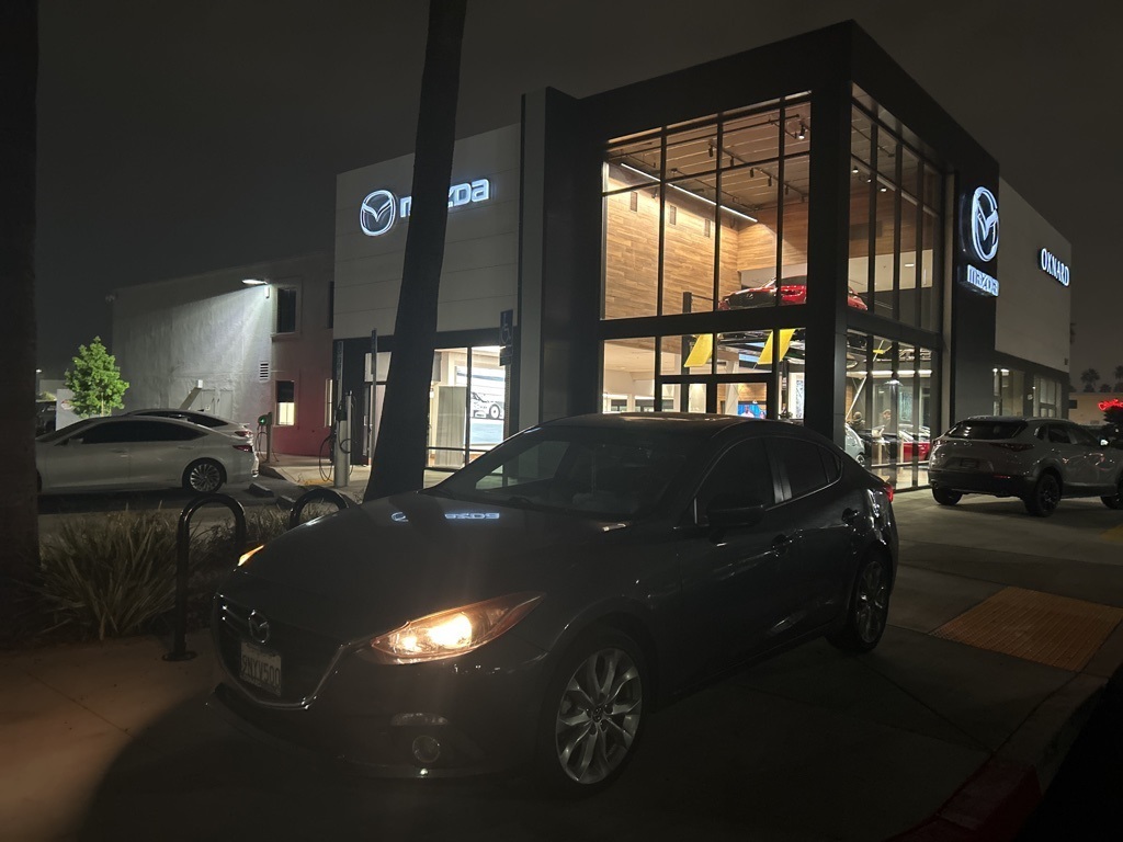 2015 Mazda Mazda3 s Touring photo 2