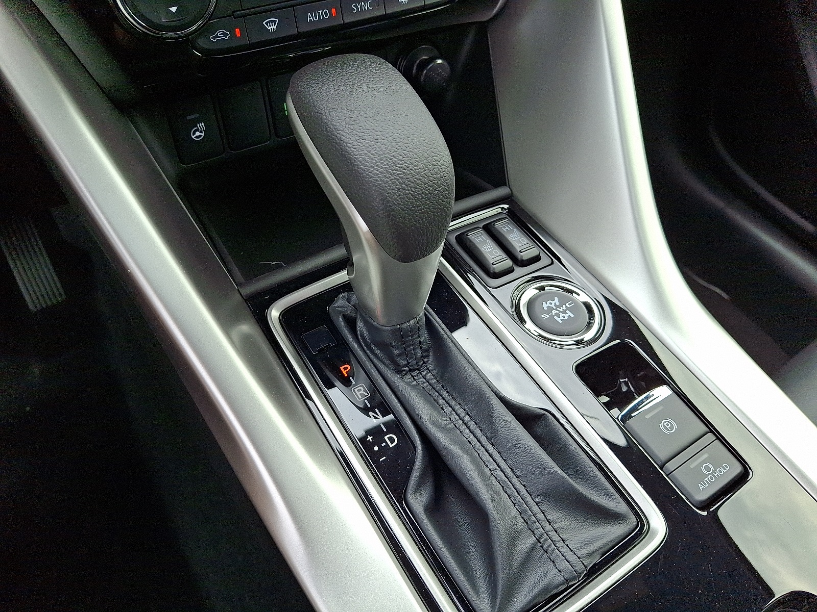 2025 Mitsubishi Eclipse Cross SEL photo 14