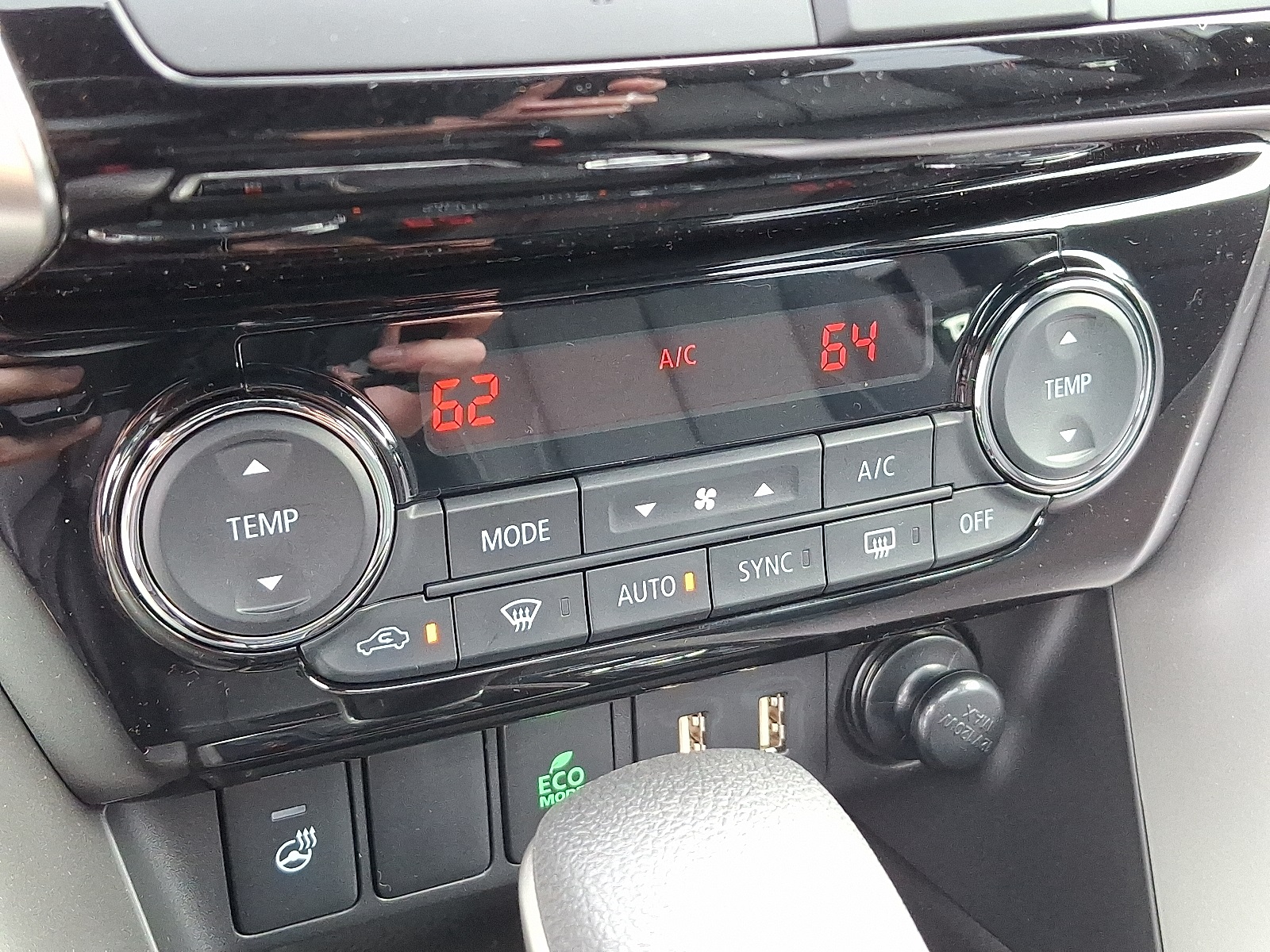 2025 Mitsubishi Eclipse Cross SEL photo 15