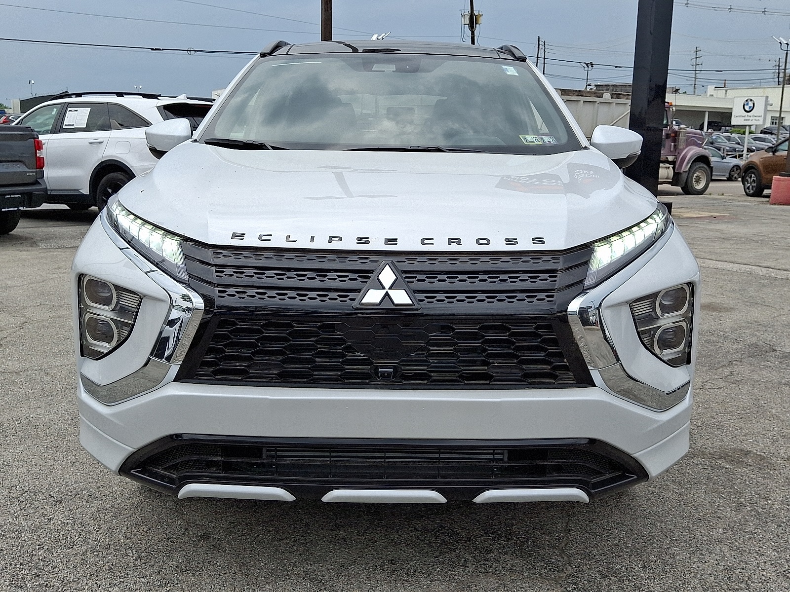 2025 Mitsubishi Eclipse Cross SEL photo 2