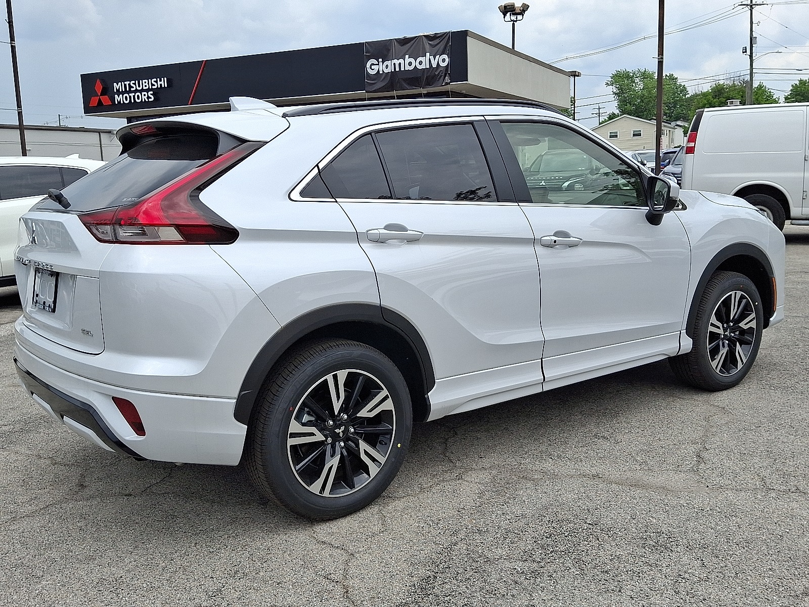 2025 Mitsubishi Eclipse Cross SEL photo 6