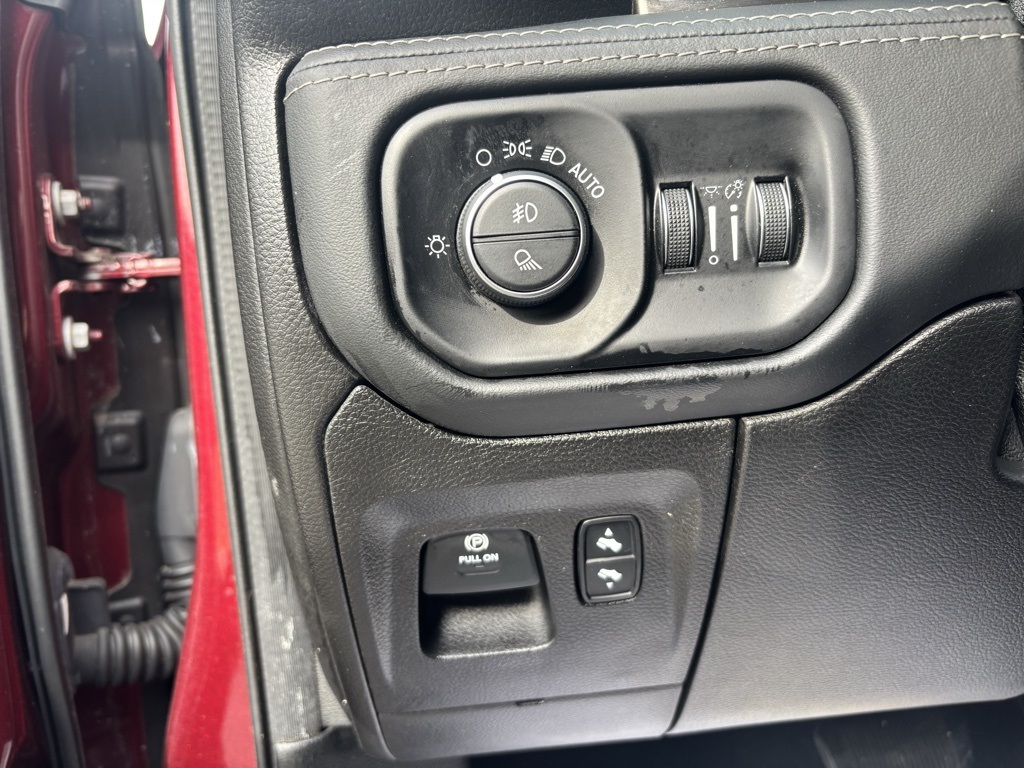 Photo of 2019 Ram 1500 Limited in Jacksonville, NC - 16,  2019 Ram 1500 Limited:16956P