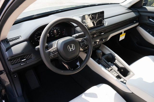 2025 Honda Accord 1.5T SE photo 2