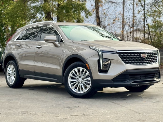 2024 Cadillac XT4 Luxury's photo