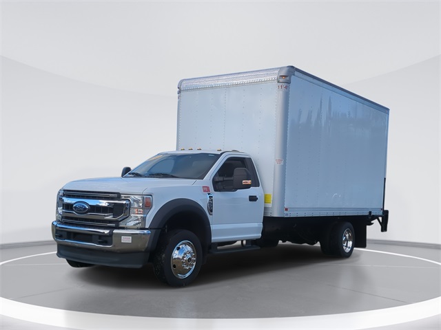 2022 Ford F-550 Super Duty Chassis Cab XLT's photo