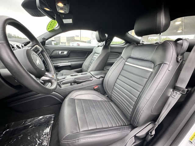 2022 Oxford White Ford Mustang Mach 1 RWD Coupe