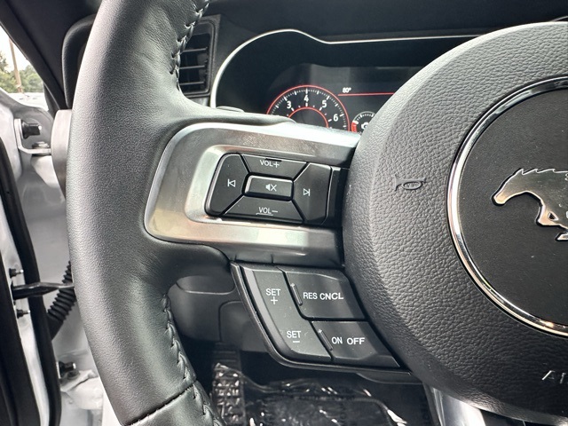 2022 Oxford White Ford Mustang Mach 1 RWD Coupe