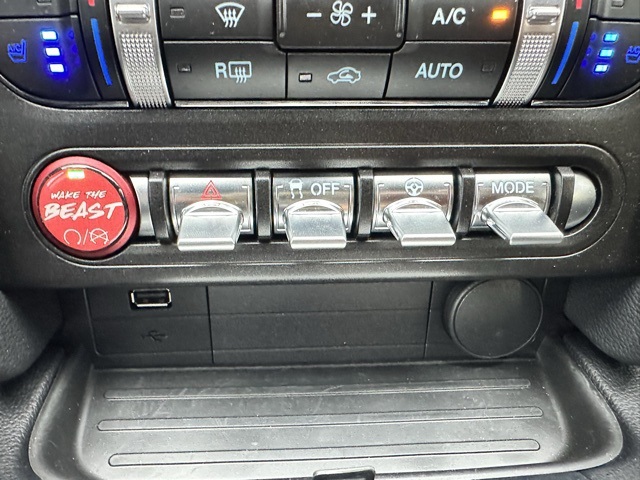 2022 Oxford White Ford Mustang Mach 1 RWD Coupe