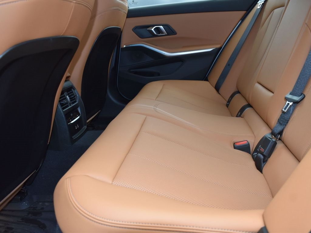 2024 Skyscraper Gray Metallic BMW 3 Series 330i RWD Sedan