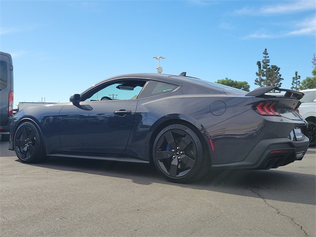 Mustang Dark Horse