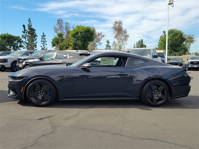 Mustang Dark Horse
