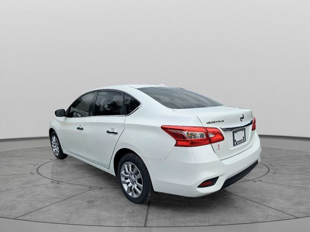 2017 Nissan Sentra SV photo 4