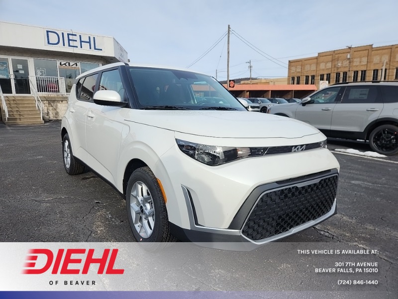2025 Kia Soul LX's photo