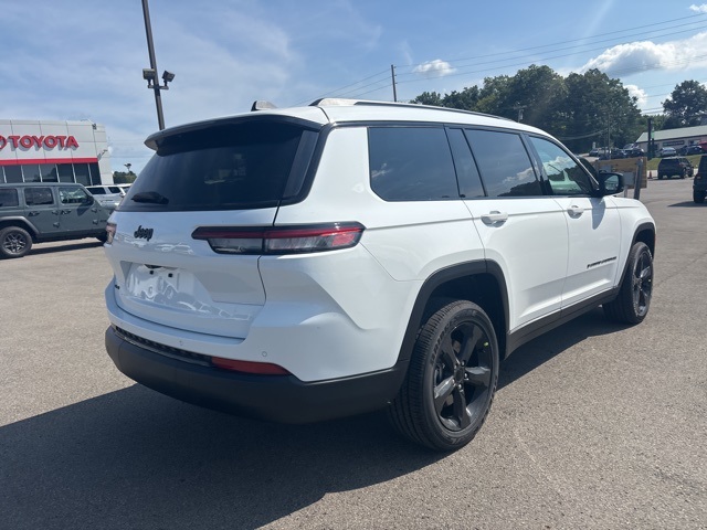 2025 Jeep Grand Cherokee Altitude X photo 3