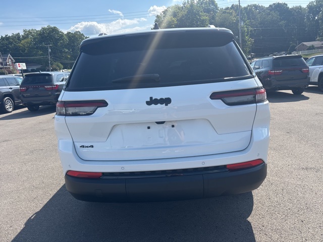 2025 Jeep Grand Cherokee Altitude X photo 4