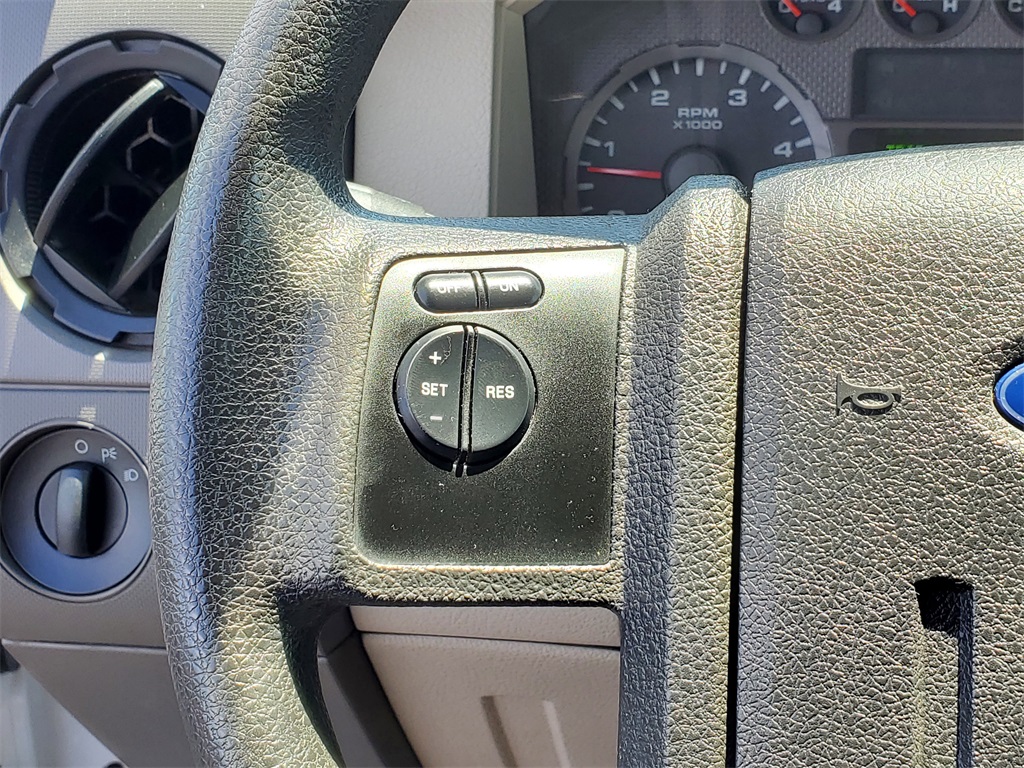 2008 Ford F-450 photo 11