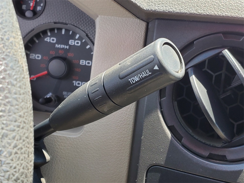 2008 Ford F-450 photo 12