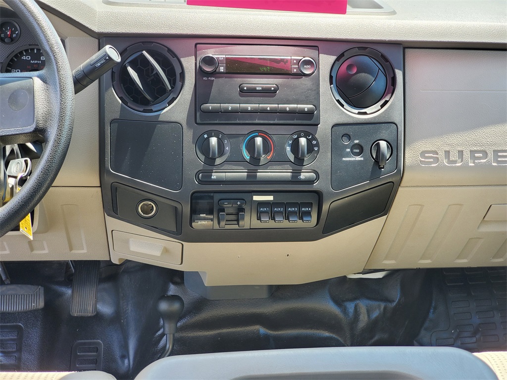 2008 Ford F-450 photo 18