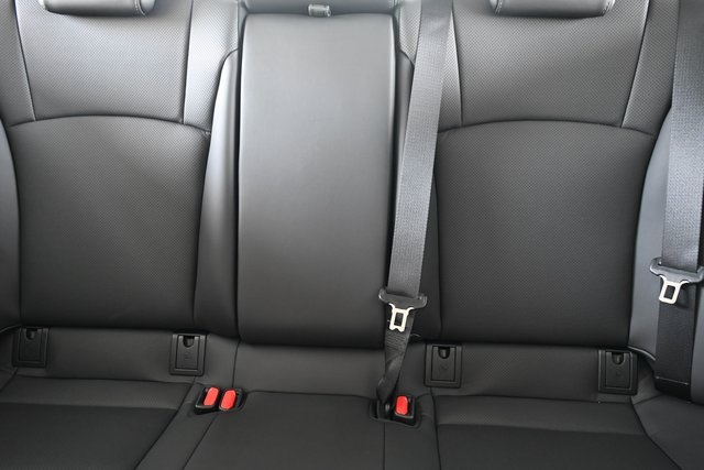 2025 Lexus ES 300h photo 12